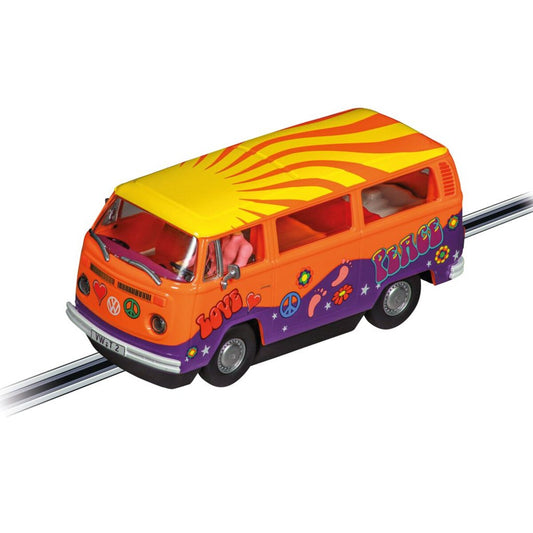 Carrera Digital 132 - VW Bus T2b "Peace and Love"