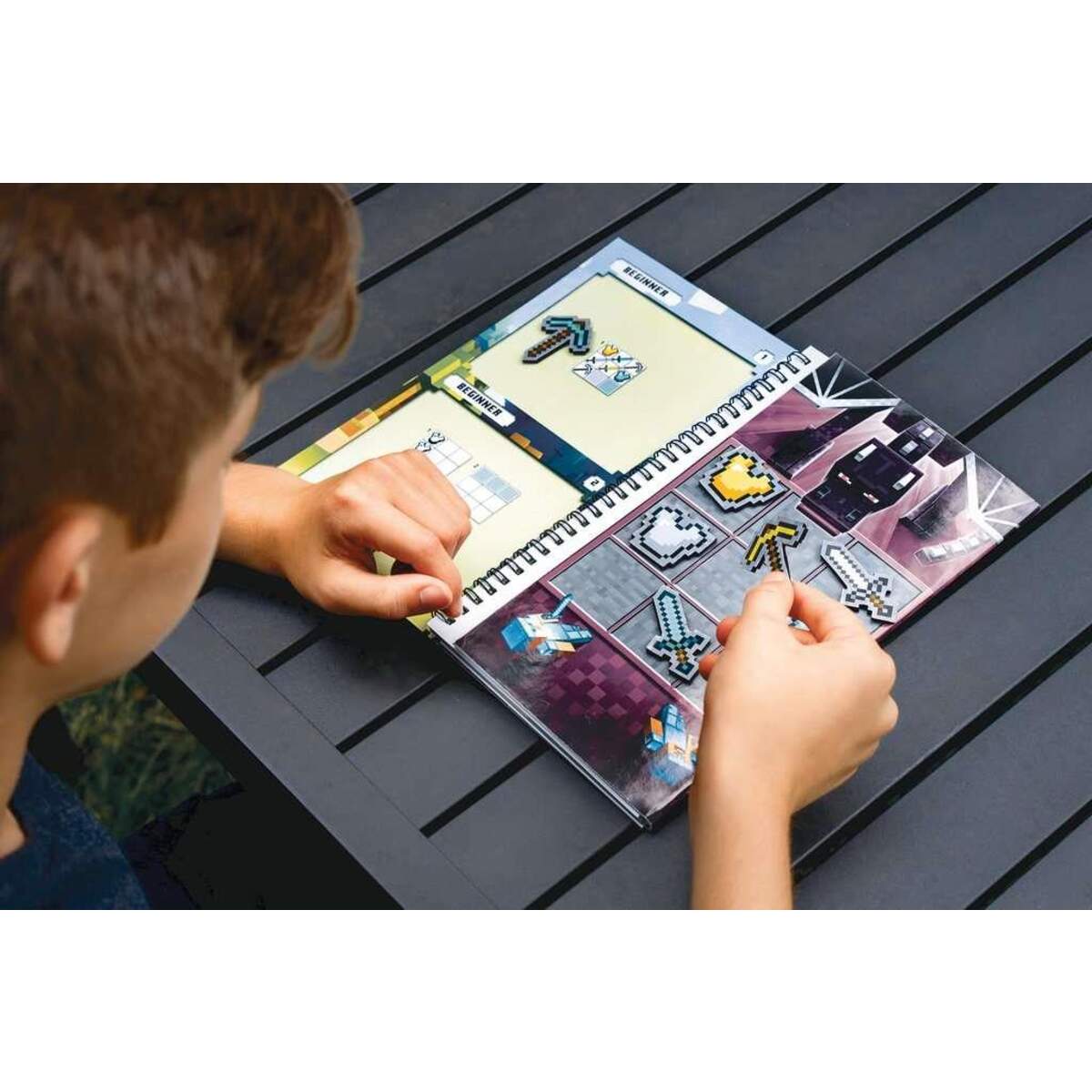 ThinkFun Minecraft Das magnetische Reisespiel.